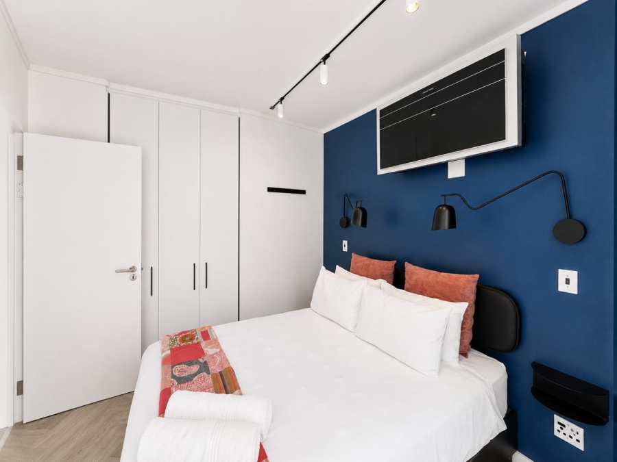 1 Bedroom Property for Sale in Sea Point Western Cape